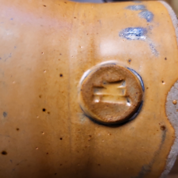 Mid-Century Modern Studio Pottery Ceramic Vase Signed w/ Chop Mark 9" - Picture 10 of 11